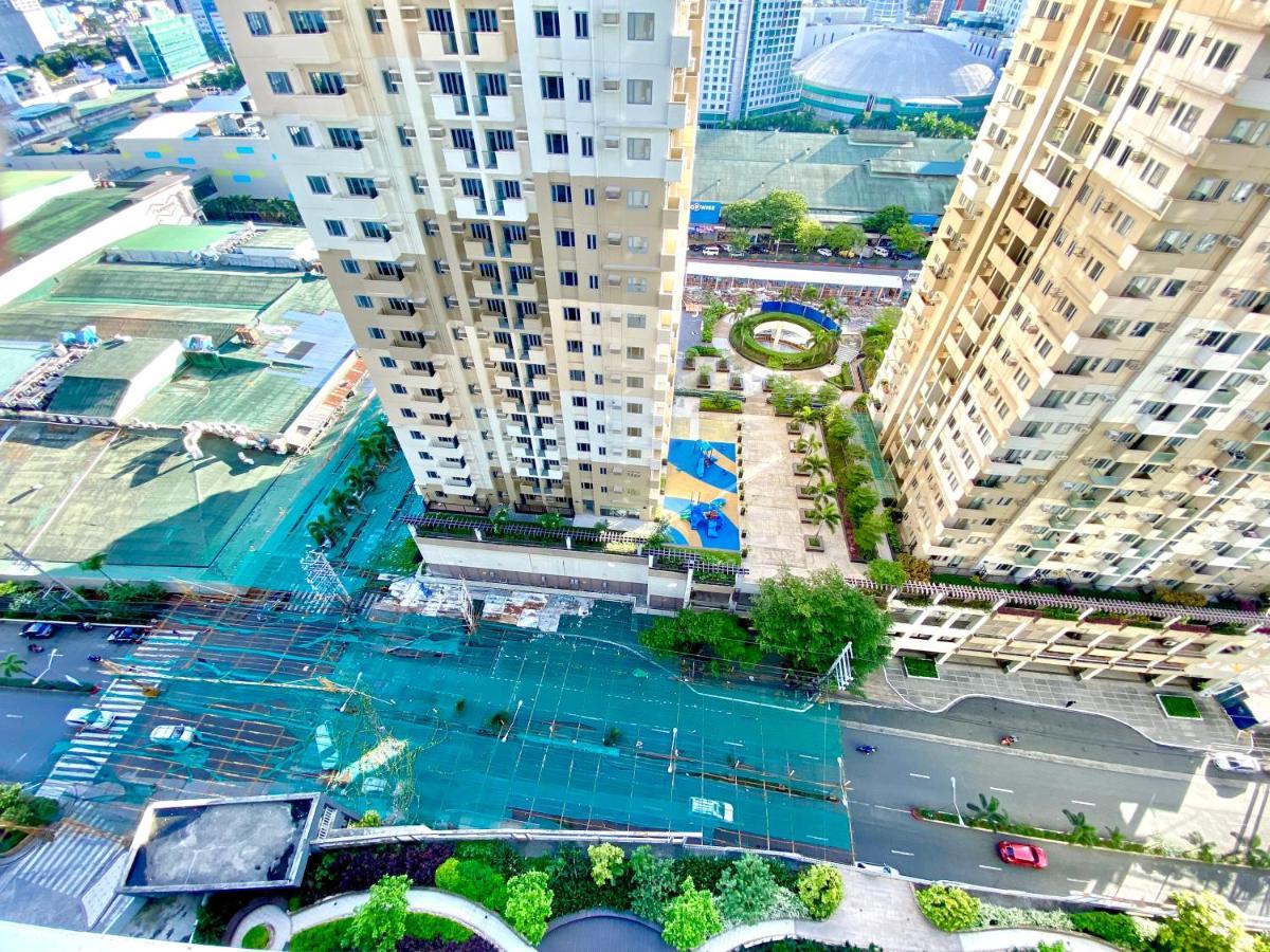 Frost At Manhattan Heights Towerb Маніла Екстер'єр фото